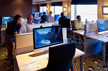 Im Computerraum von Crystal Cruises werden auch Kurse angeboten (Foto: Crystal Cruises)