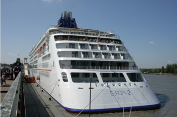 Die EUROPA 2 soll Hapag-Lloyd Kreuzfahrten mehr internationale Kunden bringen (Foto: pg)