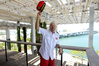 Richard Branson kündigt drei Schiffe für Virgin Cruises an (Foto: World Red Eye)