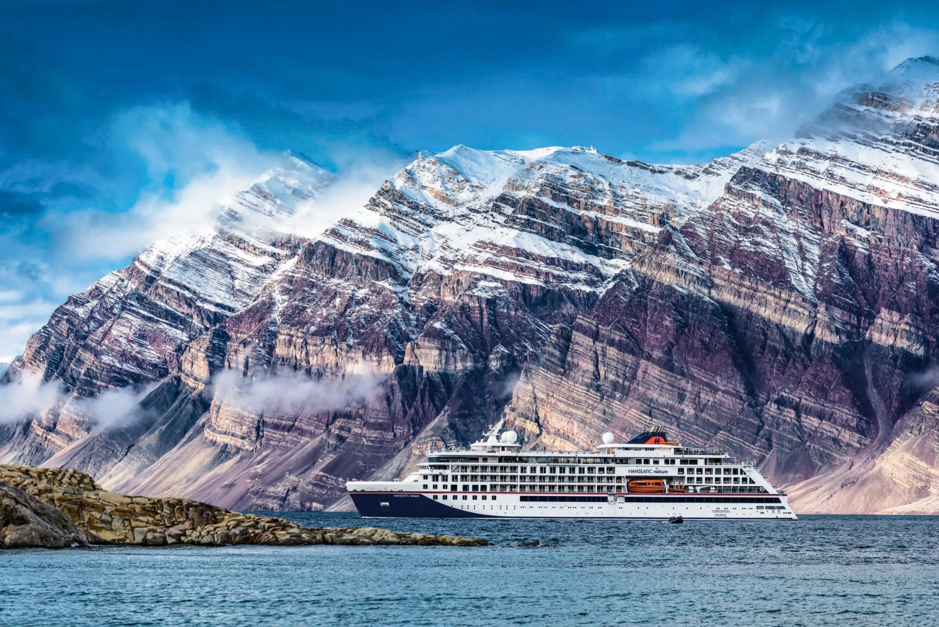 Schiffsreisenportal-Kreuzfahrten-Schiffsreisen-Weltreisen_Plantours-HANSEATIC_nature_in_der_Arktis__2_